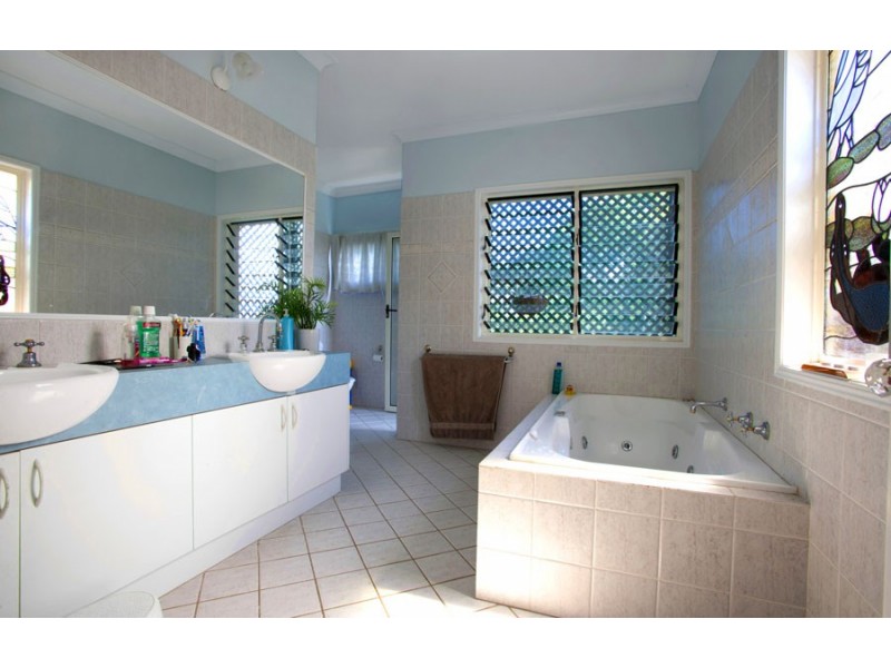 48 Seaspray Drive, Agnes Water QLD 4677