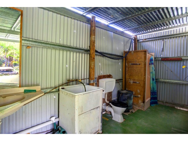 671 Murphy Road, Captain Creek QLD 4677
