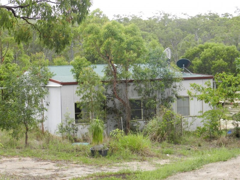 307 Creevey Drive, Captain Creek QLD 4677