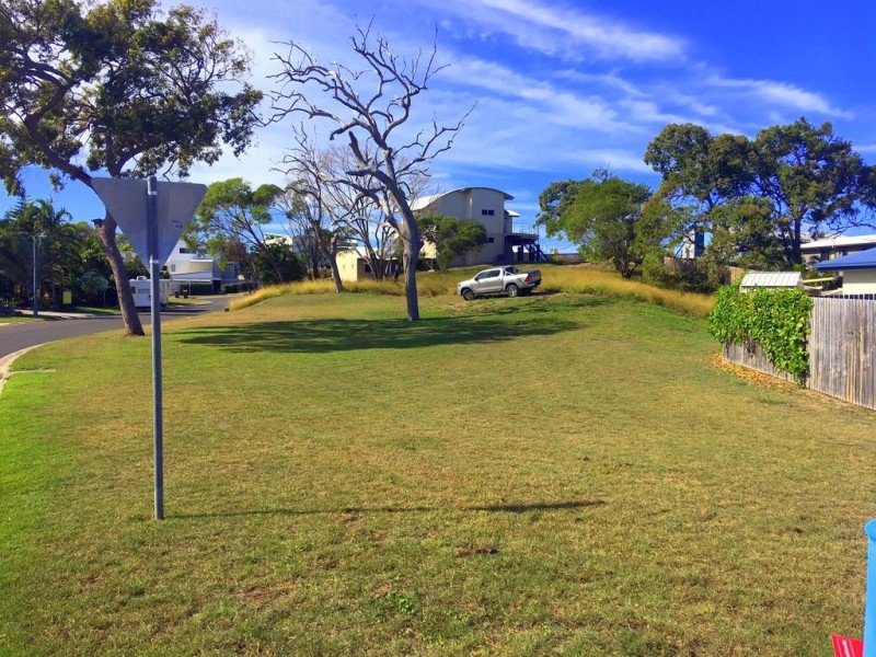 2 North Break Drive, Agnes Water QLD 4677