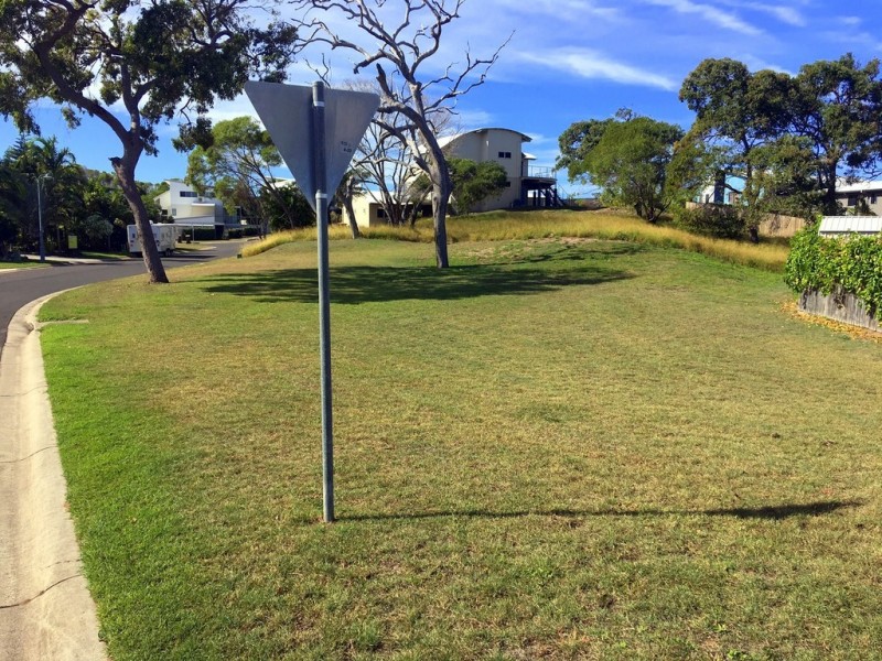 2 North Break Drive, Agnes Water QLD 4677