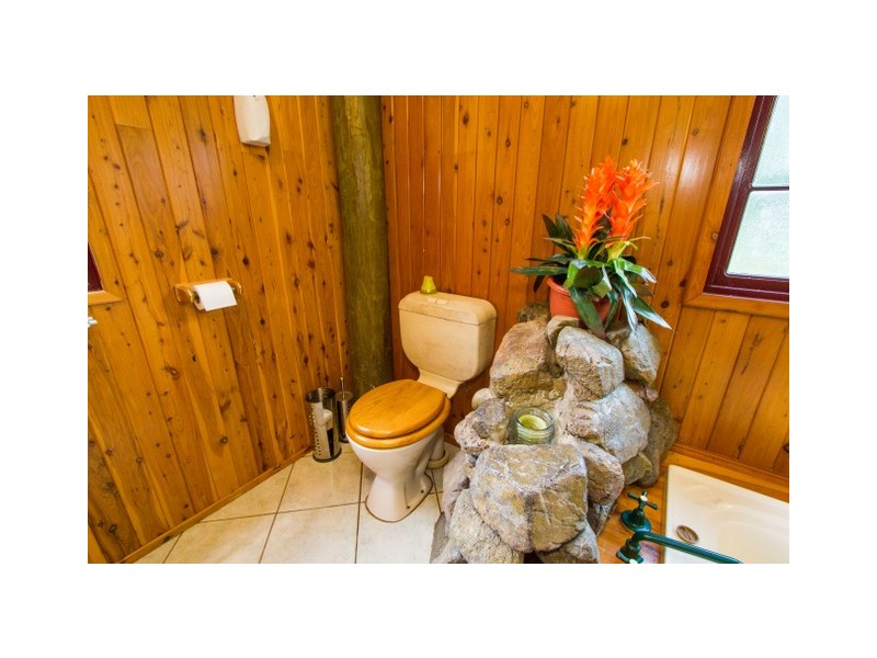 148 Dillon Road, Captain Creek QLD 4677