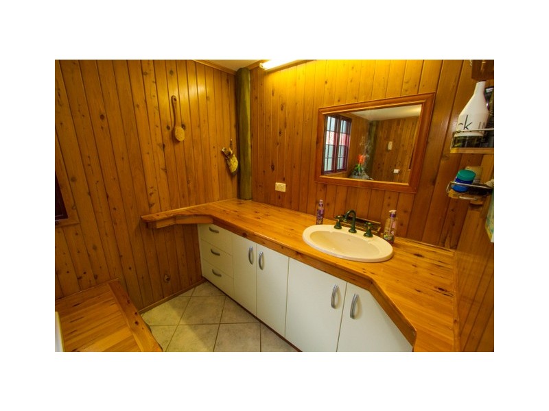 148 Dillon Road, Captain Creek QLD 4677