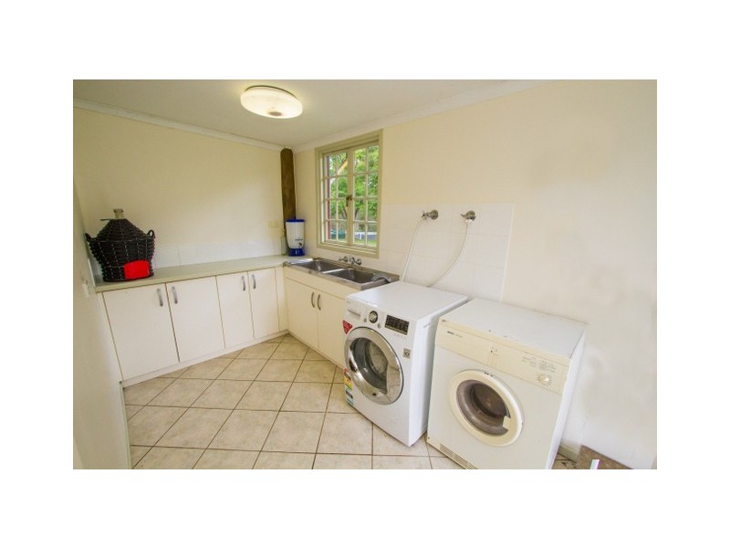 148 Dillon Road, Captain Creek QLD 4677