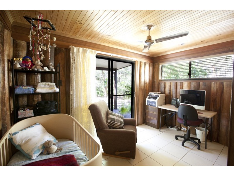 428 Lady Elliot Drive, Round Hill QLD 4677