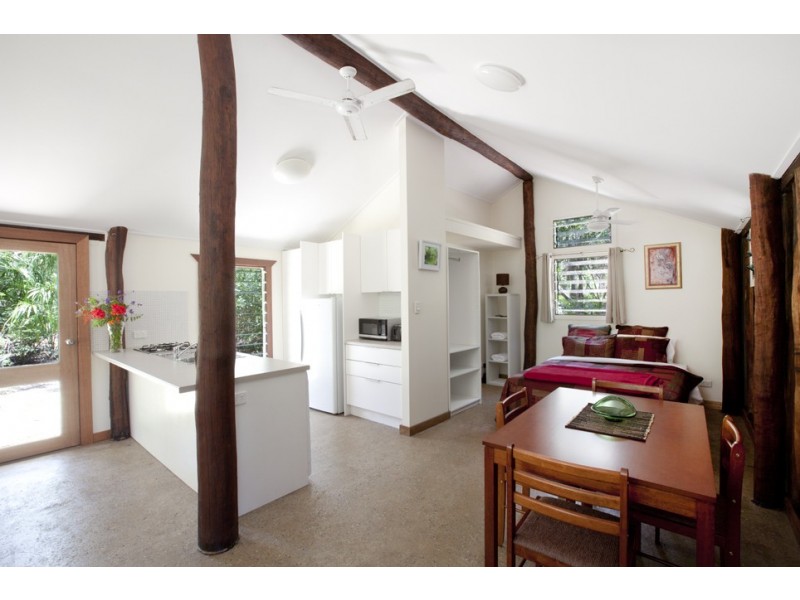 428 Lady Elliot Drive, Round Hill QLD 4677