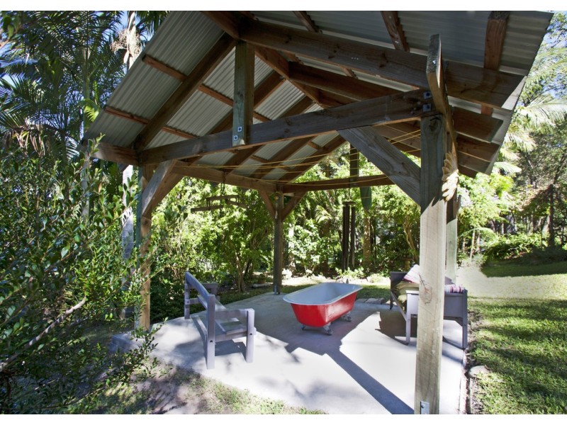 526 CREEVEY DRIVE, Captain Creek QLD 4677