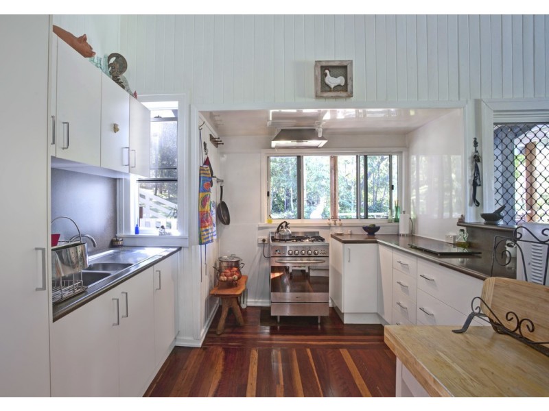 526 CREEVEY DRIVE, Captain Creek QLD 4677