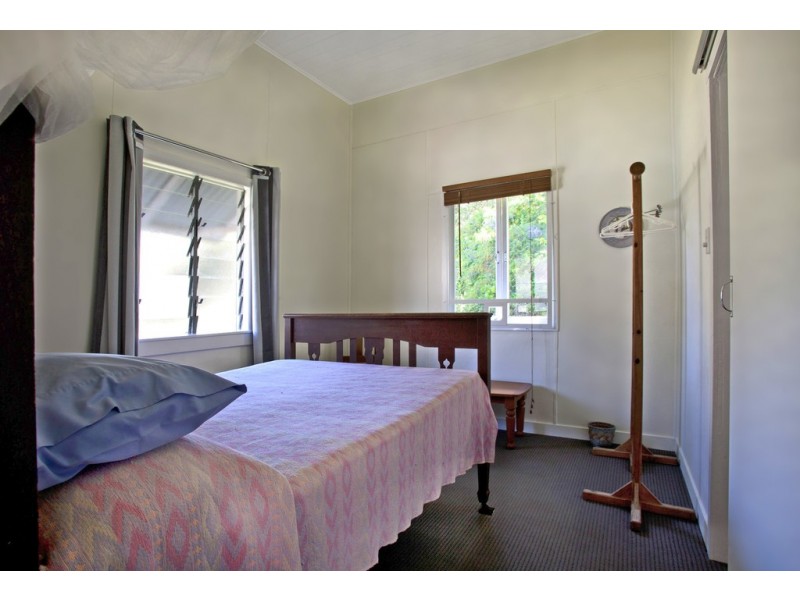 526 CREEVEY DRIVE, Captain Creek QLD 4677