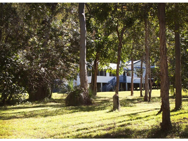 526 CREEVEY DRIVE, Captain Creek QLD 4677