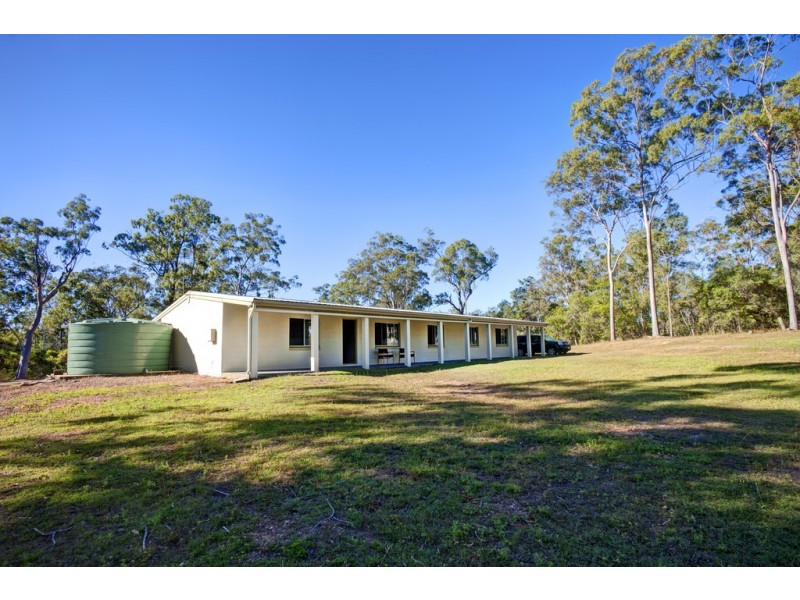 6 Muller Road, Baffle Creek QLD 4674