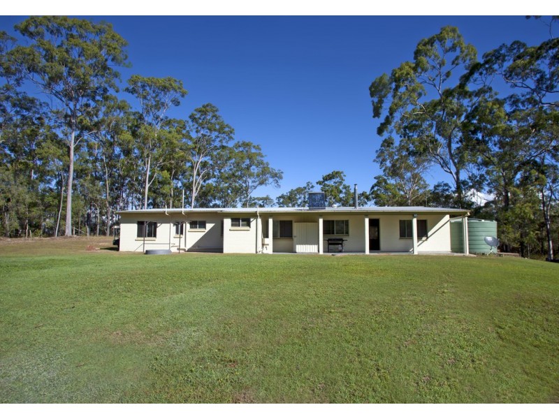 6 Muller Road, Baffle Creek QLD 4674