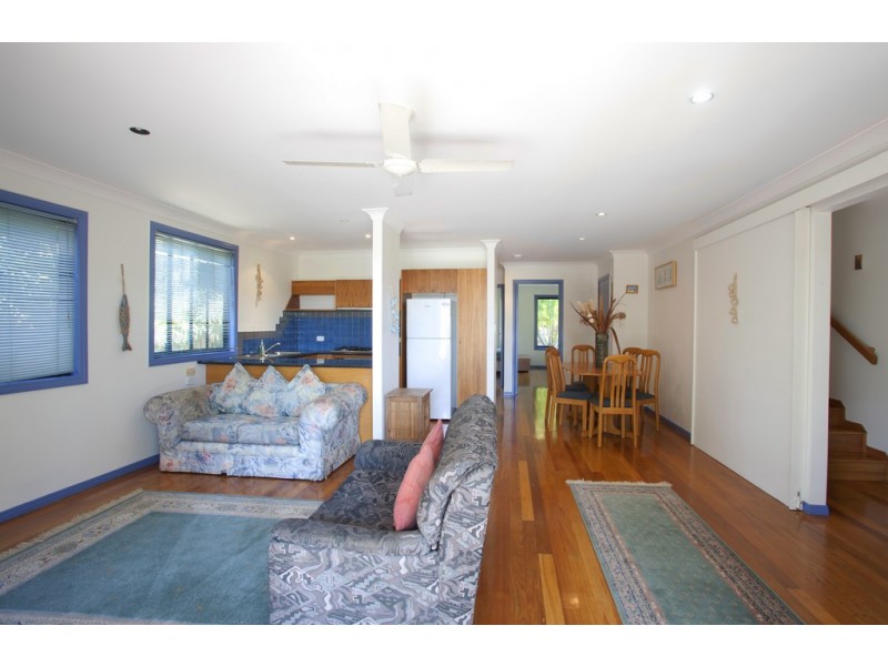 15 Donohue Dr, Agnes Water QLD 4677