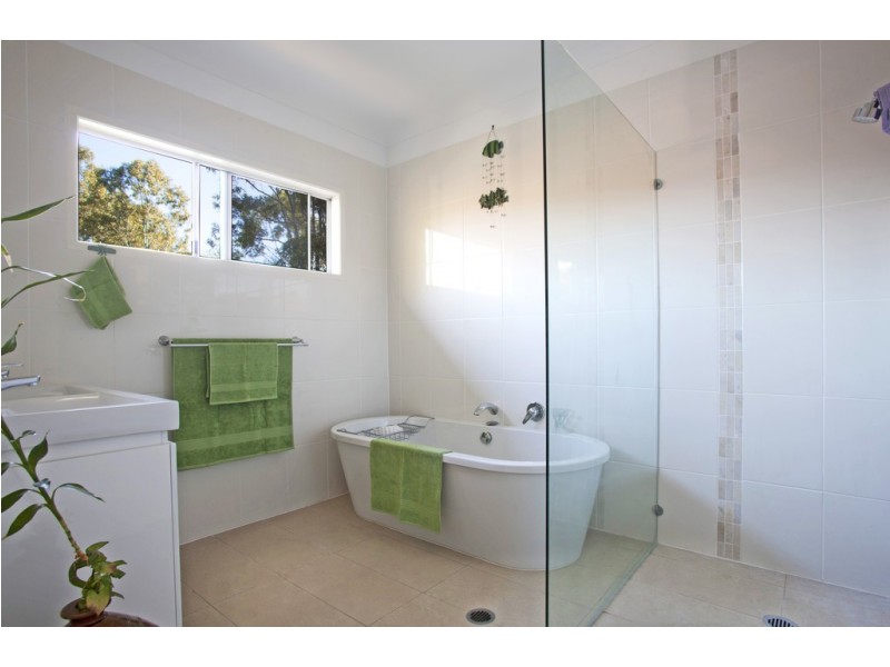 5 Banksia Drive, Agnes Water QLD 4677