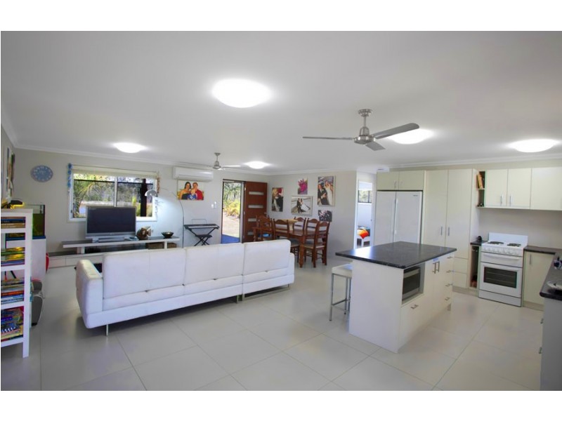 147 Bicentennial Drive, Agnes Water QLD 4677