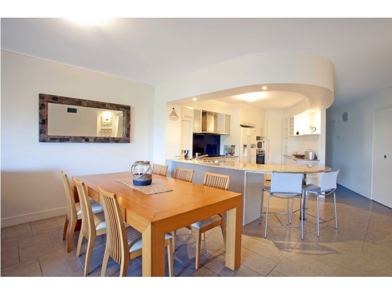 206/1 Beaches Village Circuit, Agnes Water QLD 4677