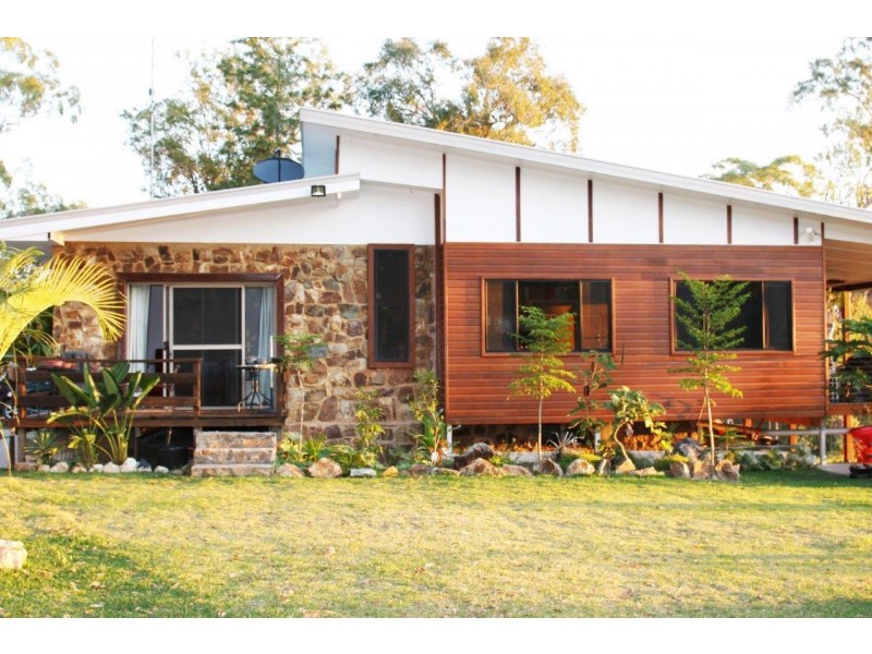 412 Bootmaker Drive, Round Hill QLD 4677