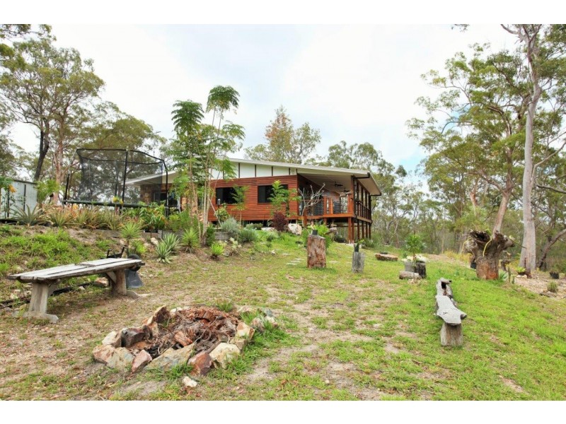 412 Bootmaker Drive, Round Hill QLD 4677