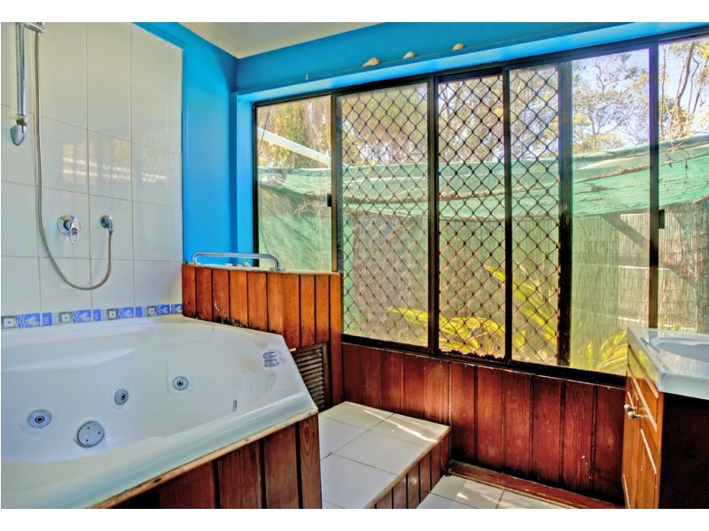 11 Lady Elliot Drive, Agnes Water QLD 4677