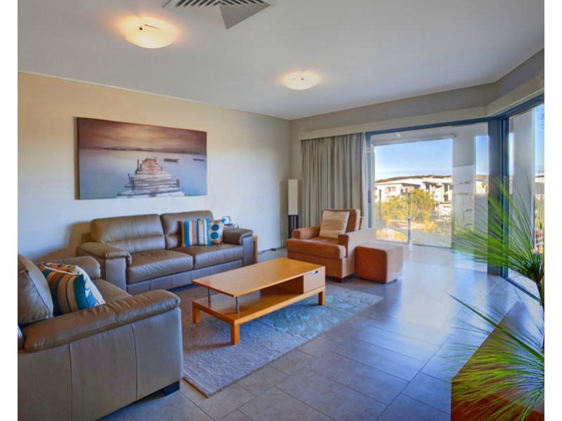 Unit 126 Beaches Village Circuit, Agnes Water QLD 4677
