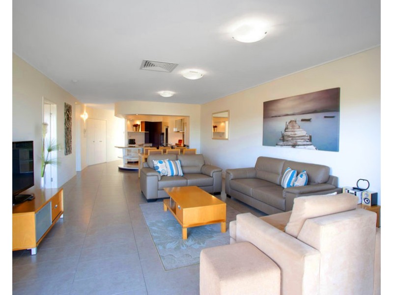 Unit 126 Beaches Village Circuit, Agnes Water QLD 4677
