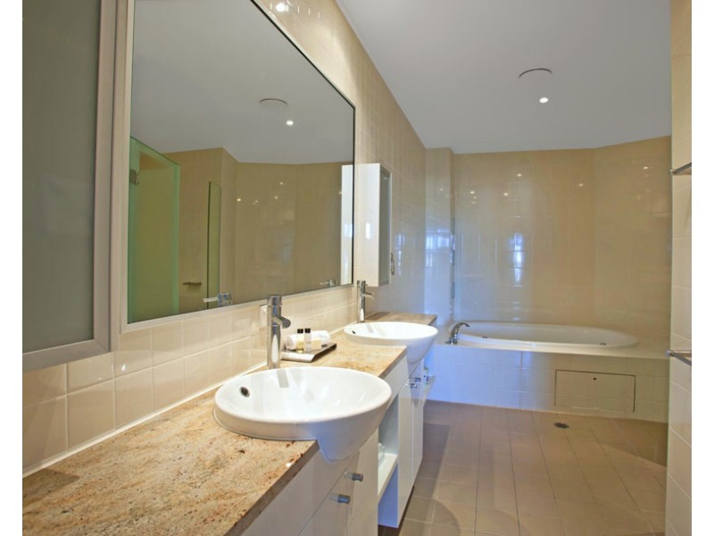 Unit 126 Beaches Village Circuit, Agnes Water QLD 4677