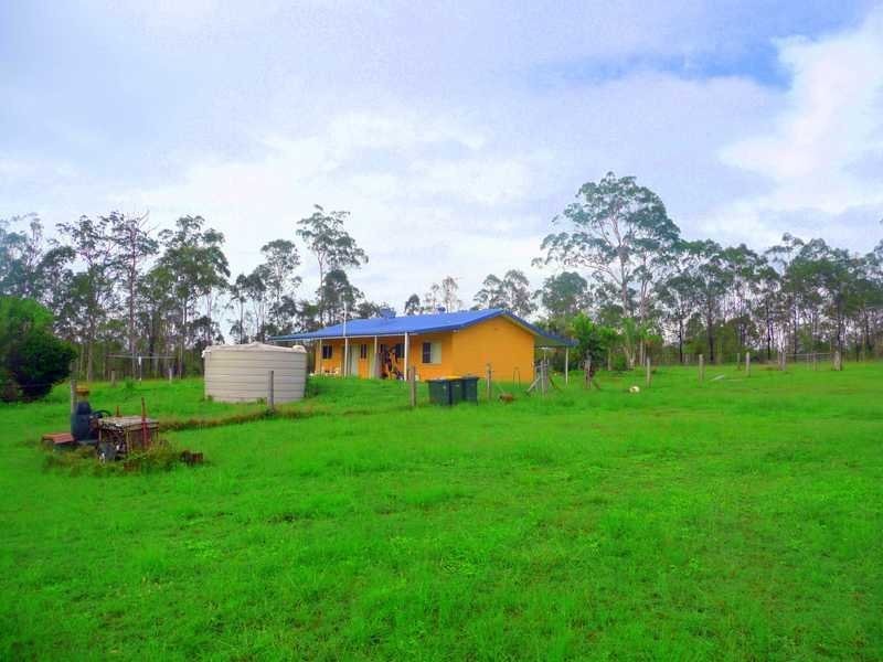 720 Round Hill Road, Captain Creek QLD 4677