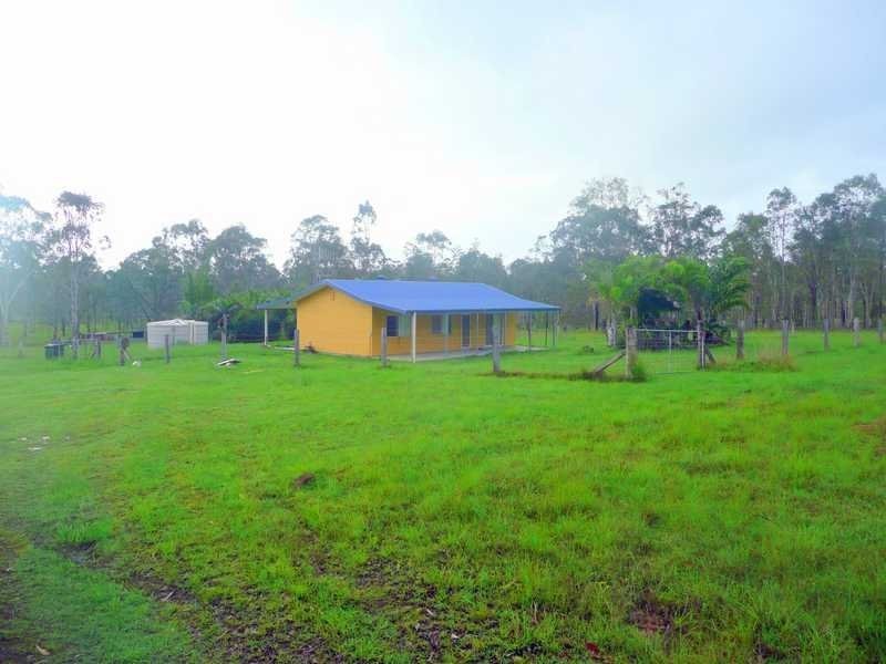 720 Round Hill Road, Captain Creek QLD 4677