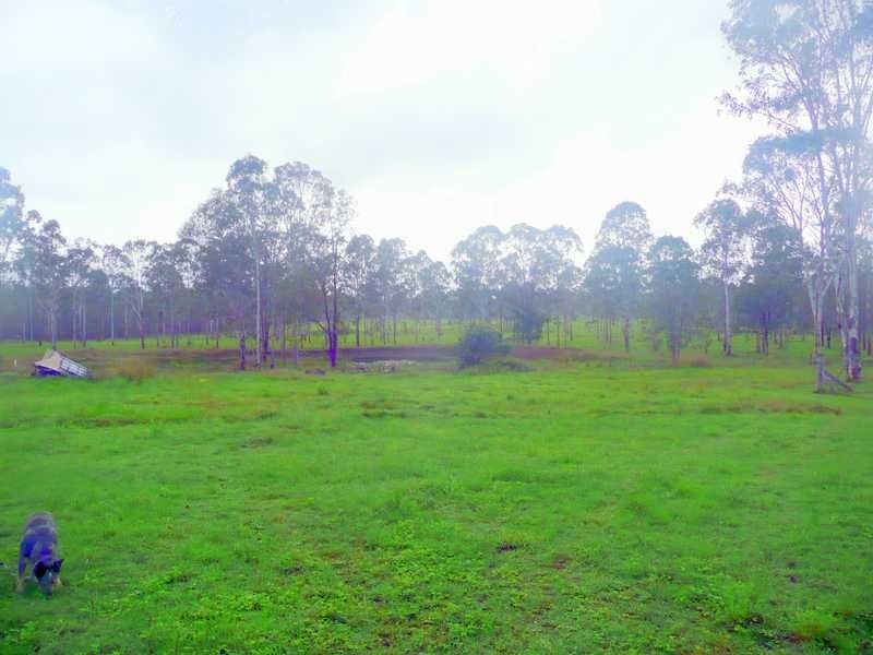 720 Round Hill Road, Captain Creek QLD 4677