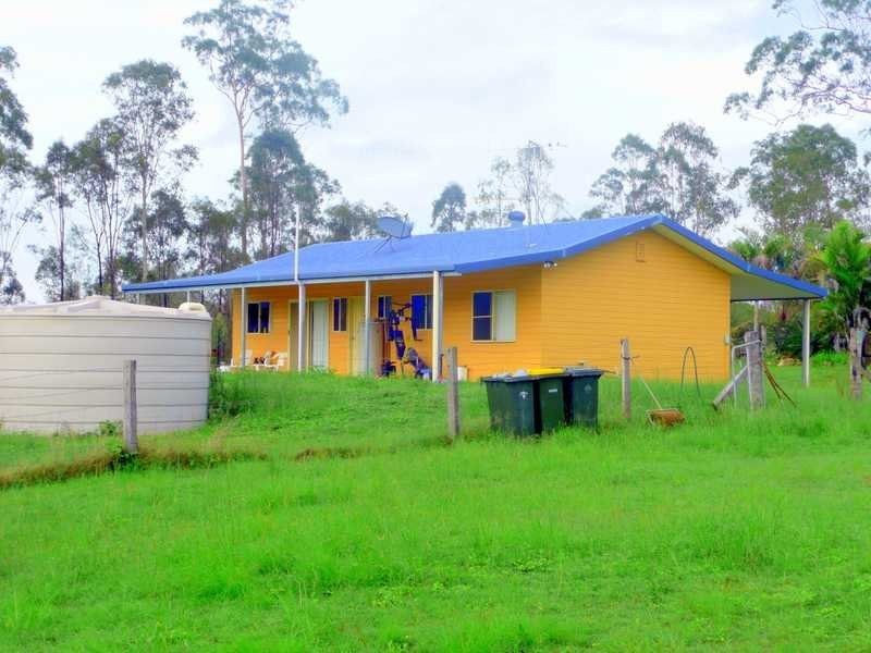 720 Round Hill Road, Captain Creek QLD 4677