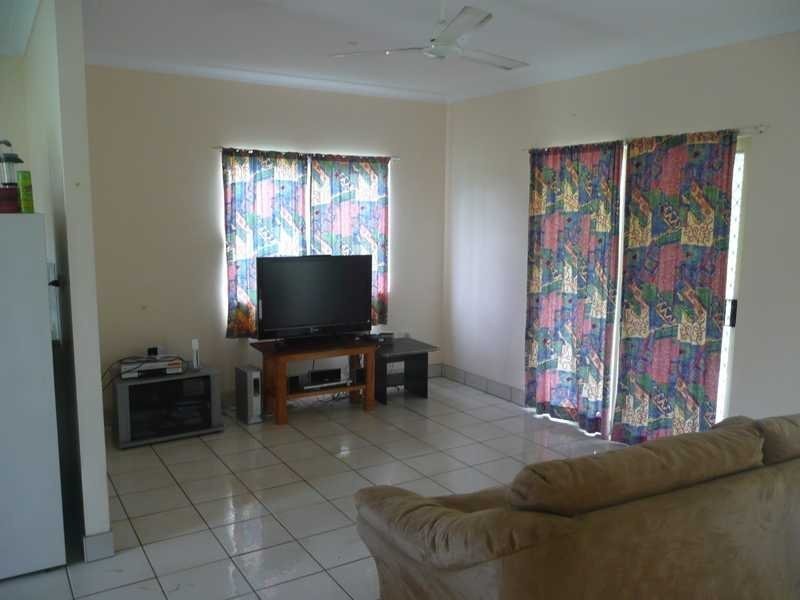 720 Round Hill Road, Captain Creek QLD 4677