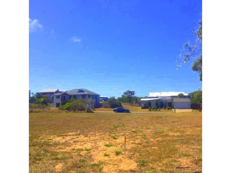 24 Atlantis Boulevard, Agnes Water QLD 4677