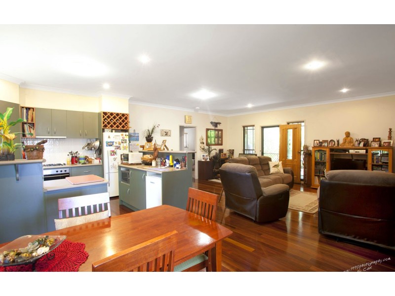 6 Whitby Place, Agnes Water QLD 4677