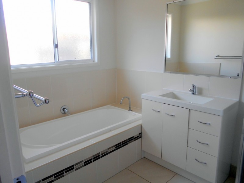 8 Sunset Drive, Agnes Water QLD 4677