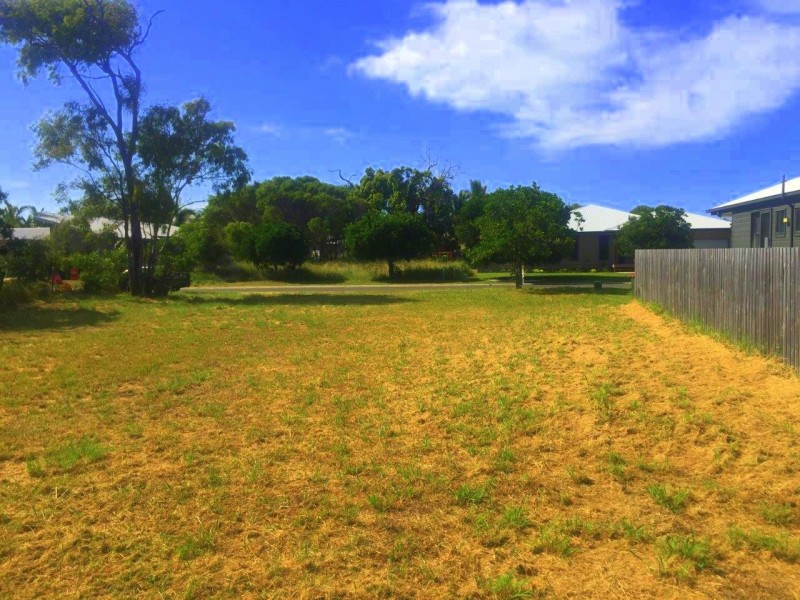 5 Dolphin Court, Agnes Water QLD 4677