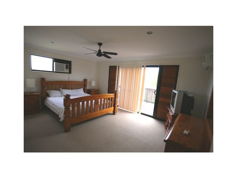 2 / 15 Dolphin court, Agnes Water QLD 4677