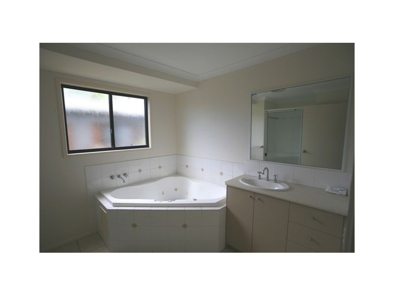 2 / 15 Dolphin court, Agnes Water QLD 4677