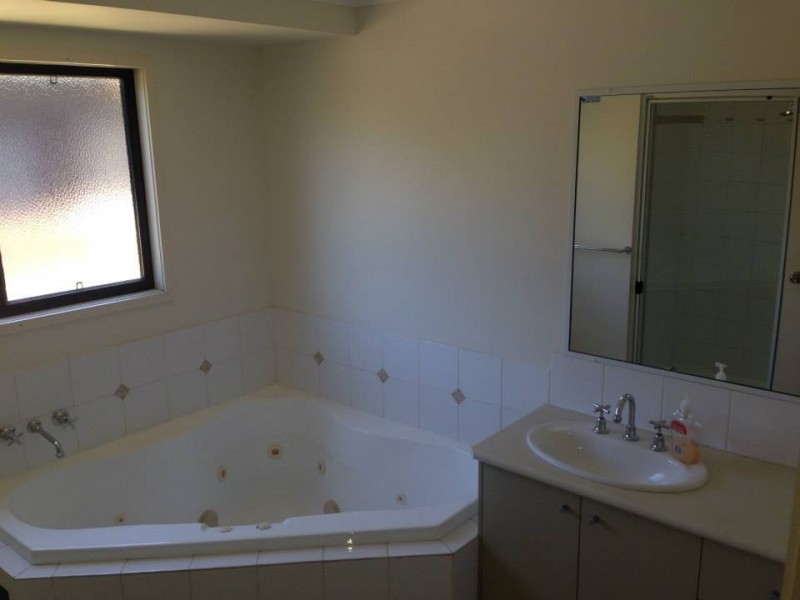 2 / 15 Dolphin court, Agnes Water QLD 4677