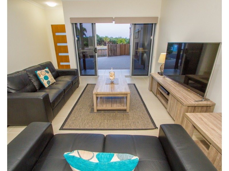 3/1 The Promenade, Agnes Water QLD 4677