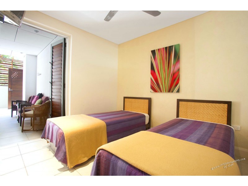 10/4 Ocean Beach Drive, Agnes Water QLD 4677