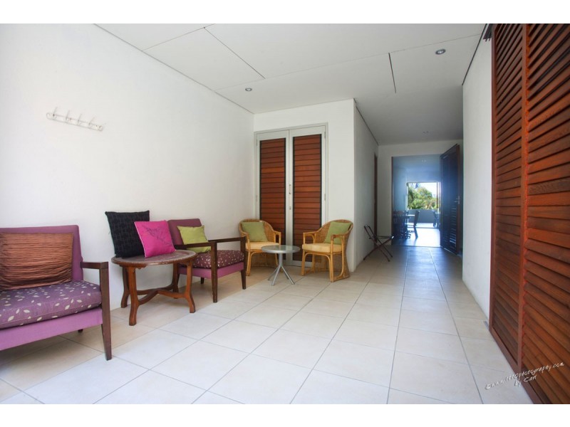 10/4 Ocean Beach Drive, Agnes Water QLD 4677