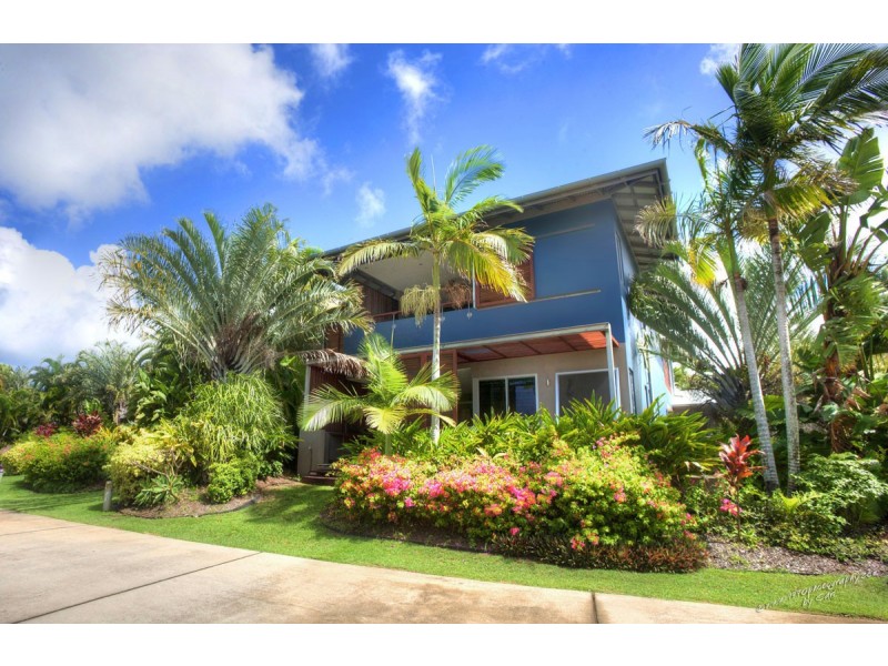 10/4 Ocean Beach Drive, Agnes Water QLD 4677