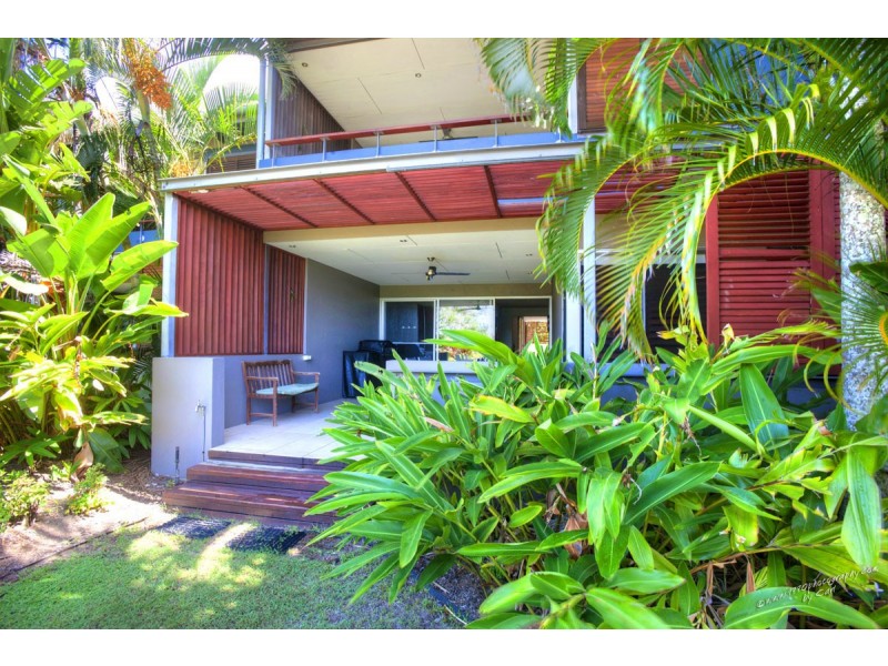 10/4 Ocean Beach Drive, Agnes Water QLD 4677