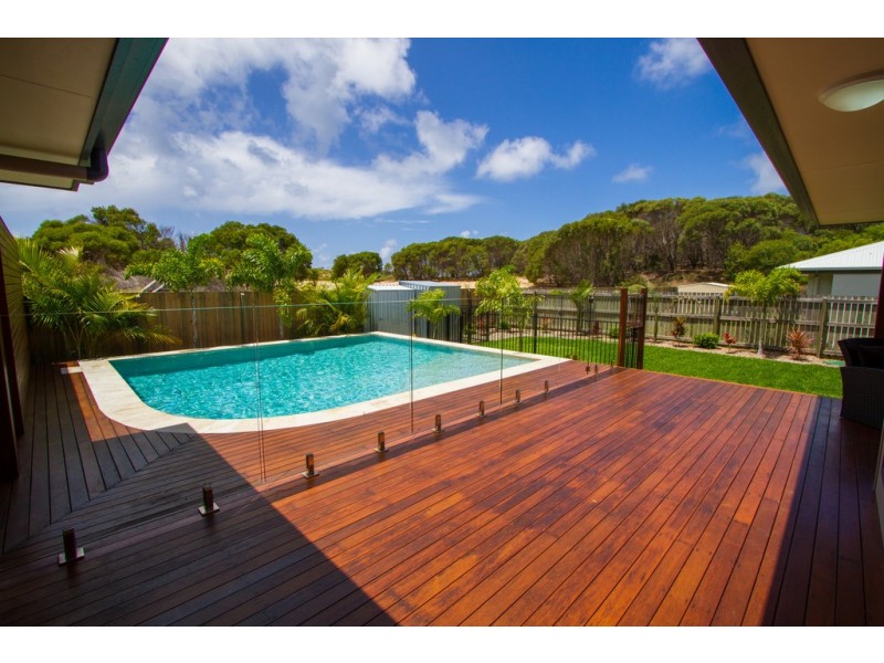 12 DOLPHIN COURT, Agnes Water QLD 4677