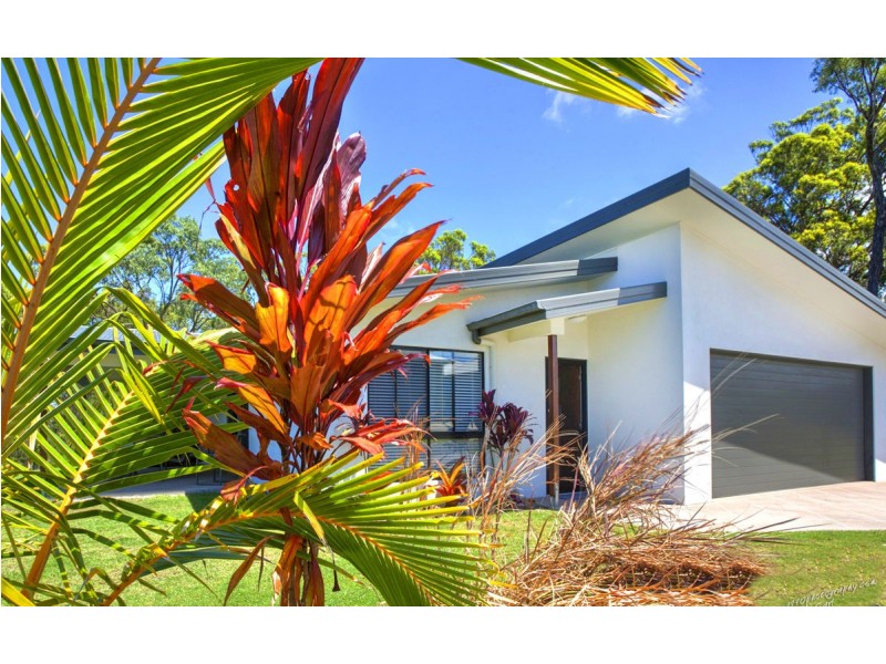 3 Seascape Close, Agnes Water QLD 4677