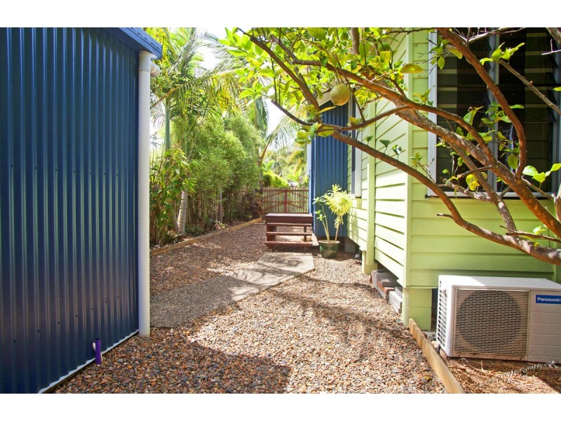 10 Marine Parade, Agnes Water QLD 4677