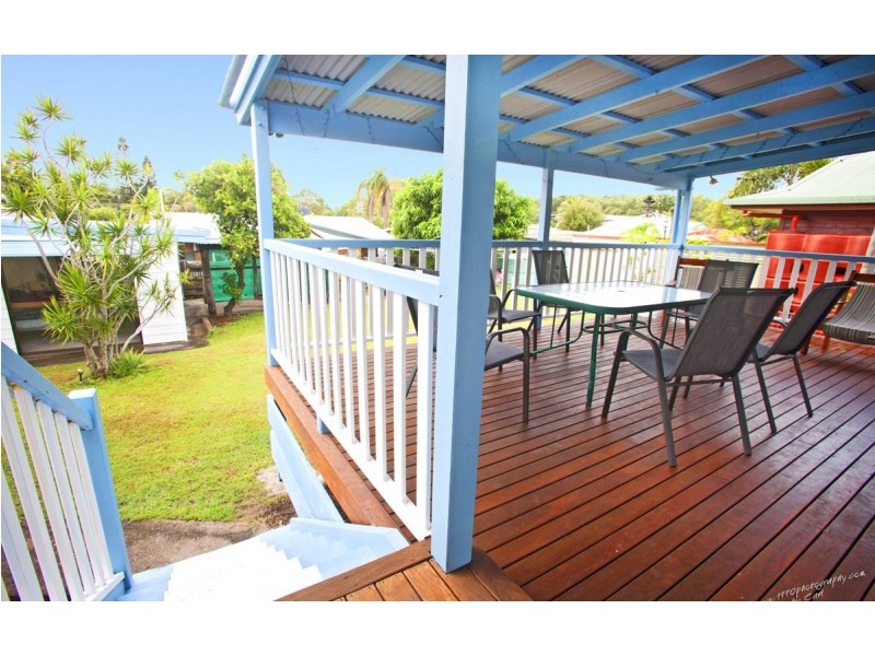 17 Springs Road, Agnes Water QLD 4677