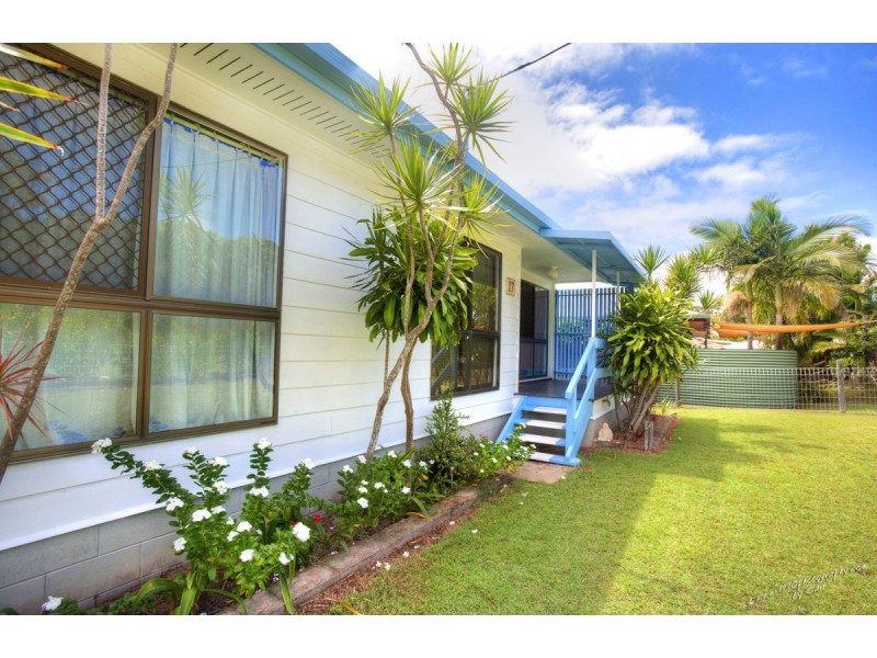 17 Springs Road, Agnes Water QLD 4677
