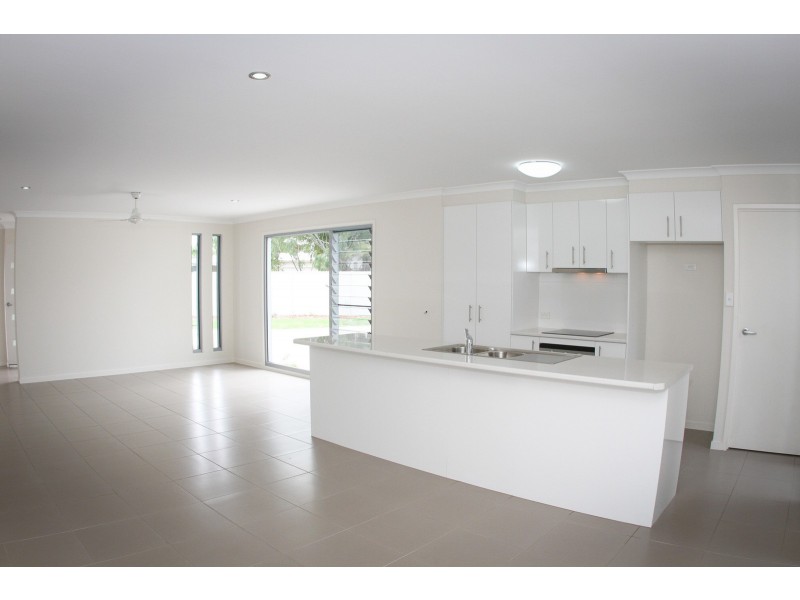9 Dolphin Court, Agnes Water QLD 4677