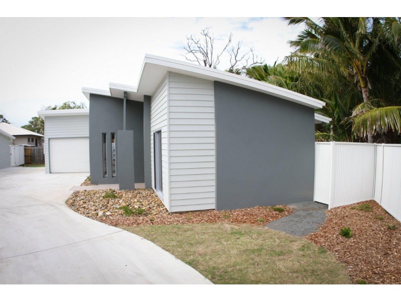 9 Dolphin Court, Agnes Water QLD 4677